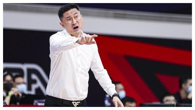 午夜视频成人